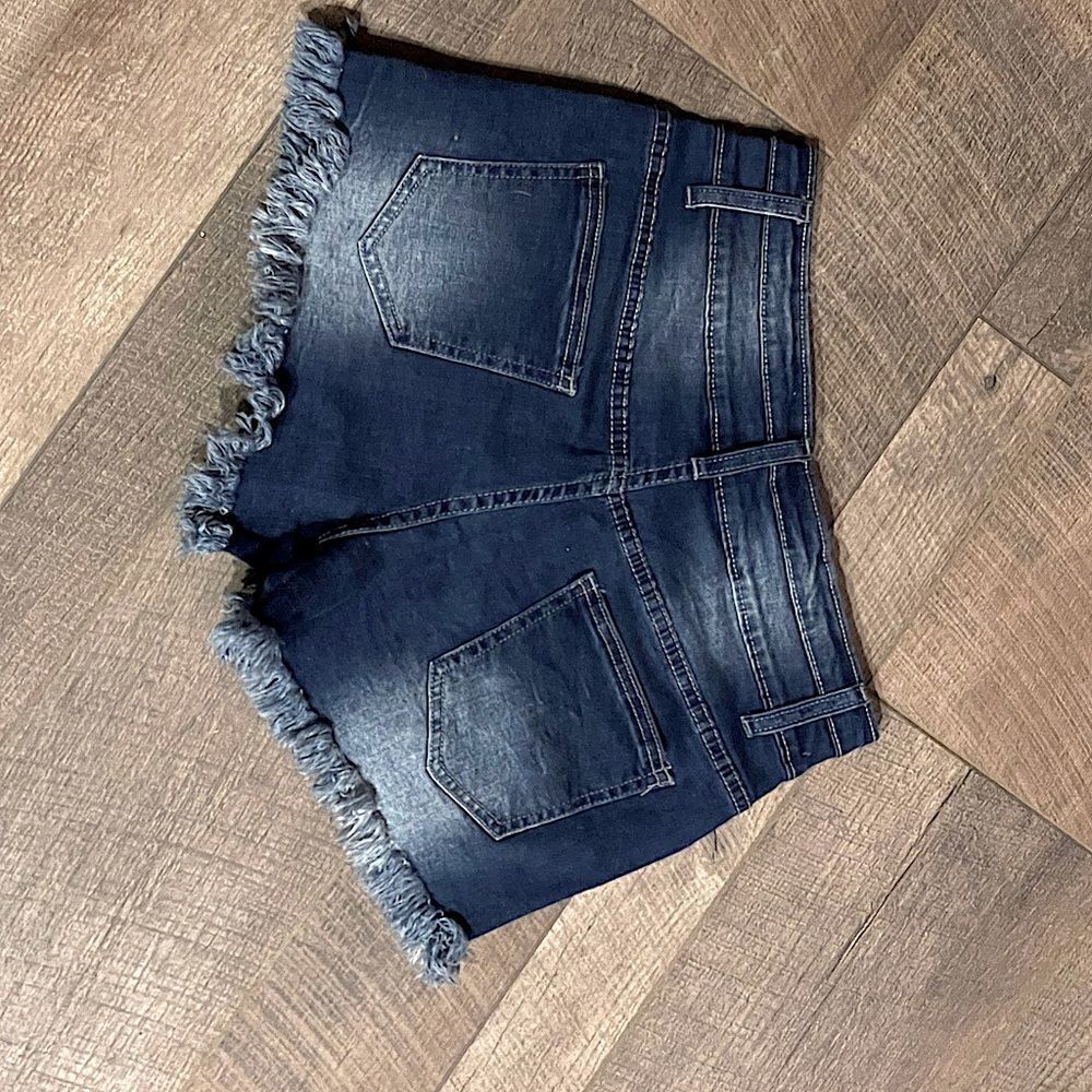 Brand New in Packaging. Cut Off Denim Jean Shorts for Women. - Picture 4 of 8